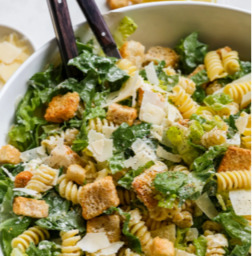 Pasta Ceasar salade