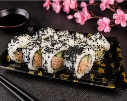 ura maki tuna salad 8 stuks
