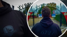 Hoodie Emblemenlogo: Kids en volwassenen  Rood en Zwart.  Bel/app Sjonnie Maasdam 06-16302073 Hoodie Emblemenlogo: Kids en volwassenen  Rood en Zwart.  Bel/app Sjonnie Maasdam 06-16302073